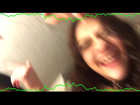 ❤️ Wando biyu masu sexy brunette mai ban sha'awa suna zama 'yan iska Batsa na Gida ❤